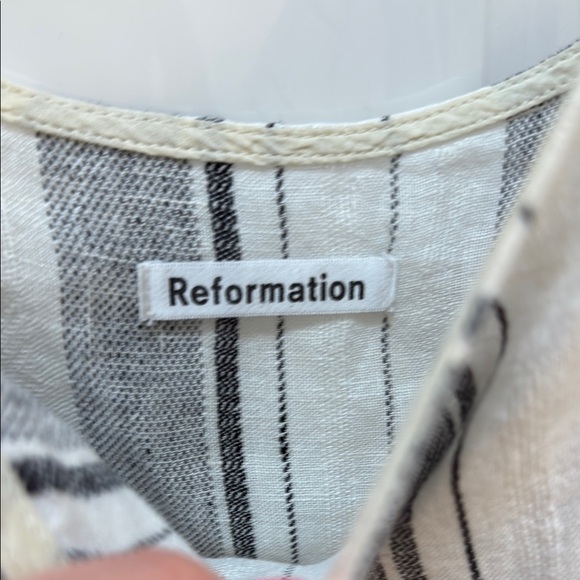 Reformation Striped linen Maxi Dress with Spaghetti Straps - Picture 2 of 4